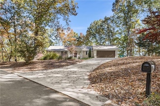 3150 Edgewater Dr, Gainesville, GA 30501