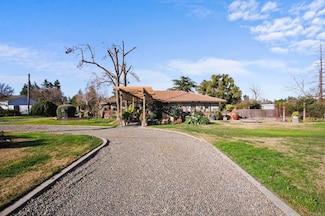 3629 N Lake Rd, Merced, CA 95340