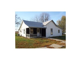 304 N Graham St, Centerview, MO 64019