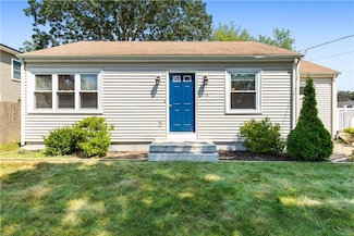 138 Becker Ave, Riverside, RI 02915