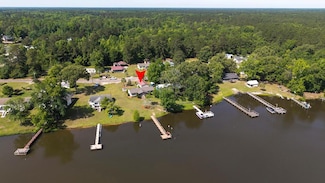 1769 Morgan Ln, Summerton, SC 29148
