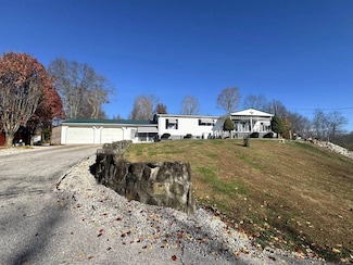1641 Clay Rd, Spencer, WV 25276