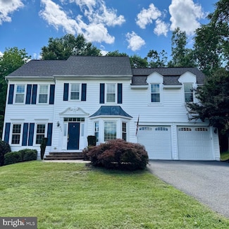 805 Winterberry Dr, Fredericksburg, VA 22405