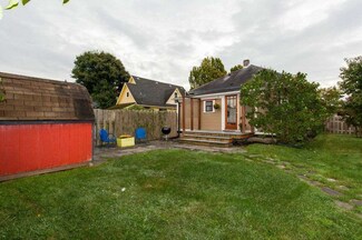 2403 F St, Bellingham, WA 98225