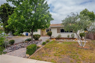 10425 Hillview Ave, Chatsworth, CA 91311