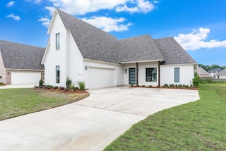 81 Turtle Creek Dr, Benton, LA 71006