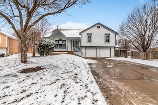 1706 Joyce Cir, Greenwood, MO 64034