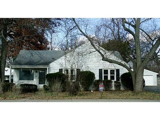418 W Main St, Anderson, IN 46017