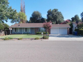 1030 Denton Way, Redding, CA 96002