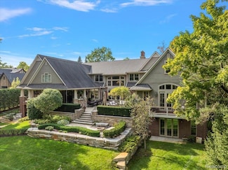 1330 Oxford Rd, Bloomfield Hills, MI 48304
