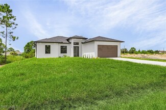 762 Andover Ave S, Lehigh Acres, FL 33974
