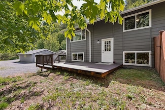 2016 286th St E, Roy, WA 98580