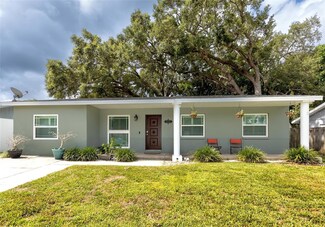 9132 108th Ave, Seminole, FL 33777