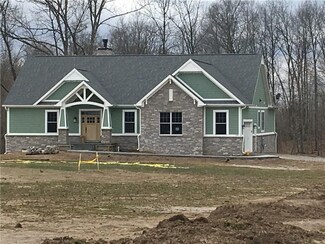 5318 S 450 W, Trafalgar, IN 46181