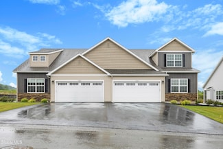 3302 Brianna Blvd, Troy, NY 12180