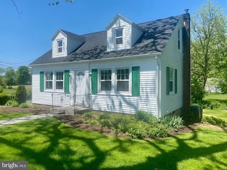 3305 Roundtop Rd, Elizabethtown, PA 17022