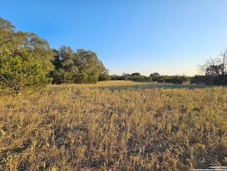 4463 Forest Trail Dr, Bandera, TX 78003