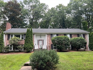 84 Cleveland Rd, Wellesley Hills, MA 02481