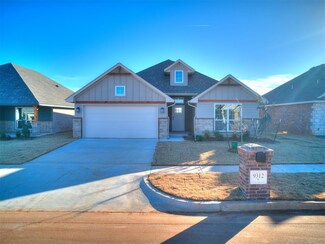 9312 NW 141st St, Yukon, OK 73099