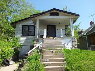 4523 Agnes Ave, Kansas City, MO 64130