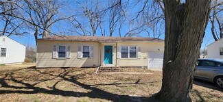 1103 N Swope Dr, Independence, MO 64056