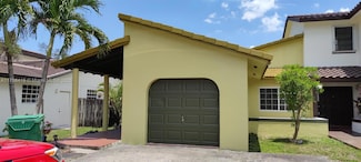 7517 N Augusta Dr, Hialeah, FL 33015