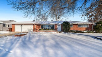 2413 Delcy Dr, Rockford, IL 61107