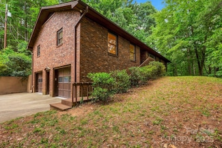 137 Flynn Branch Rd, Asheville, NC 28804