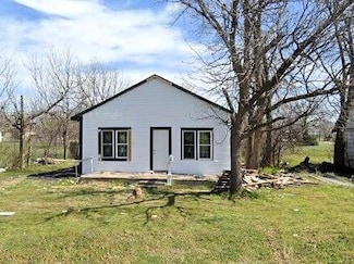716 S 13th St, Frederick, OK 73542
