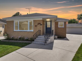 7641 W Everell Ave, Chicago, IL 60631