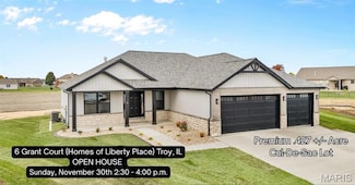 6 Grant Ct, Troy, IL 62294