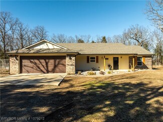 1530 Burchfiel Mountain Trail, Cedarville, AR 72932