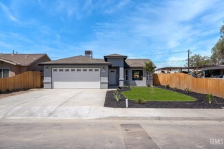 1812 Lewis St, Bakersfield, CA 93307