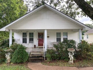 1404 Jackson Rd, Florence, AL 35630
