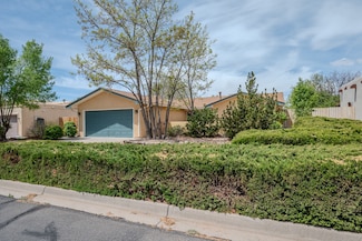 4213 Coyote Ln, Santa Fe, NM 87507
