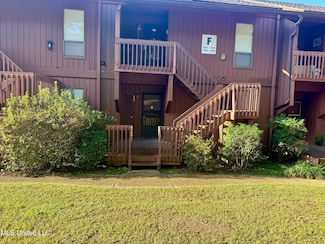 134 Lakeside Villa Unit F, Diamondhead, MS 39525