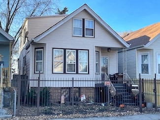 7122 S Seeley Ave, Chicago, IL 60636