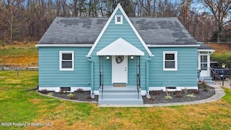 1251 Shoemaker Ave, Wyoming, PA 18644