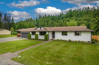 17917 212th Ave E, Orting, WA 98360