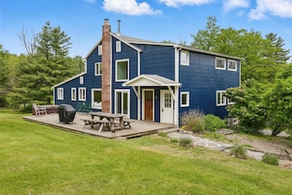 21 Schroon Hill Rd, Kerhonkson, NY 12446
