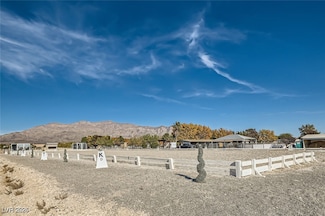 5 Acres Dr, Las Vegas, NV 89131