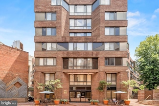 1077 30th St NW Unit 612, Washington, DC 20007