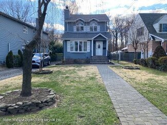 68 Jefferson Blvd, Staten Island, NY 10312
