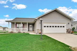 223 Whispering Blvd, La Porte, IN 46350