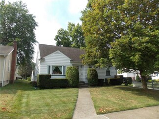 585 Alice St, East Palestine, OH 44413