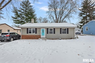 212 S 3rd St Unit 1, Riverton, IL 62561