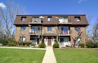 1203 Whisprng Hlls Ct Unit 3B, Naperville, IL 60540
