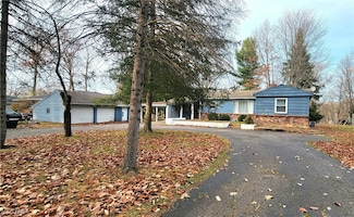 22601 Harms Rd, Cleveland, OH 44143