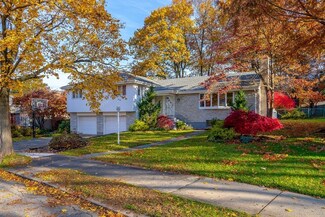 62 Sevland Rd, Newton Center, MA 02459