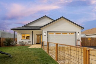 2106 Kayleigh Way, Grants Pass, OR 97526